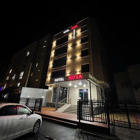 Hotel Nova Bishkek Bagian luar foto