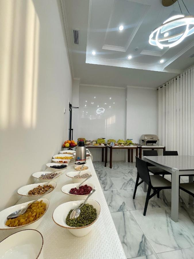 Hotel Nova Bishkek Bagian luar foto