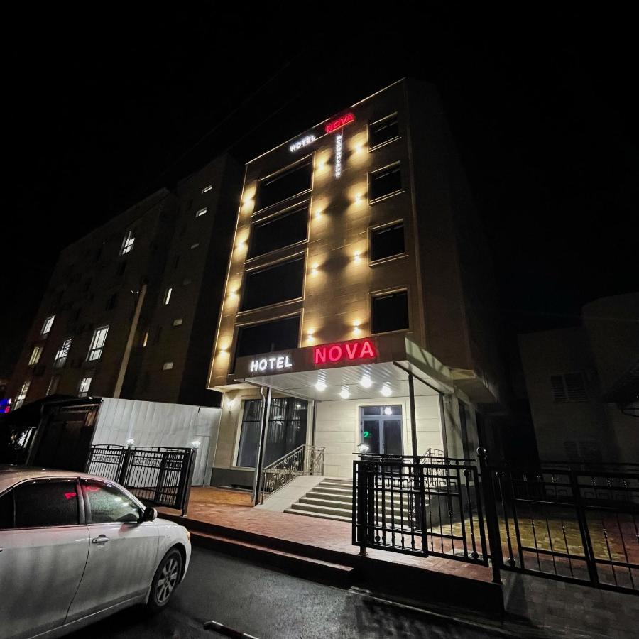 Hotel Nova Bishkek Bagian luar foto